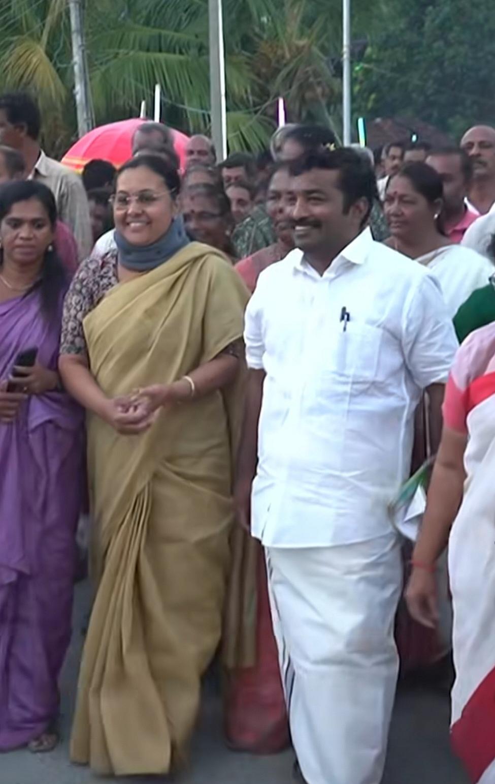 சிகிச்சைக்குப்பின் அரசு நிகழ்ச்சியில் கலந்துகொண்ட அமைச்சர் வீணா ஜார்ஜ்