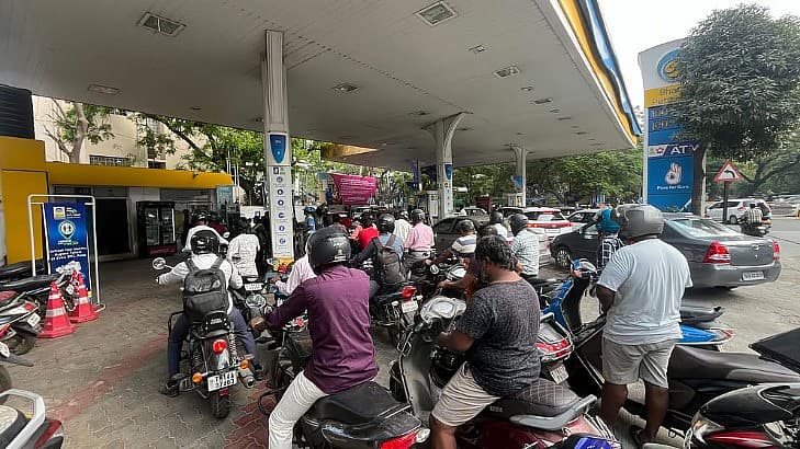 பெட்ரோல் பங்குகள்