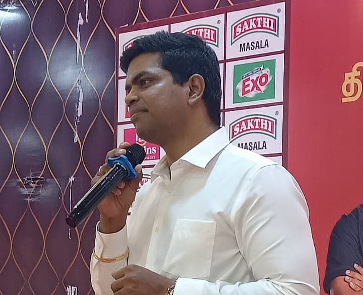 செஃப் தீனா