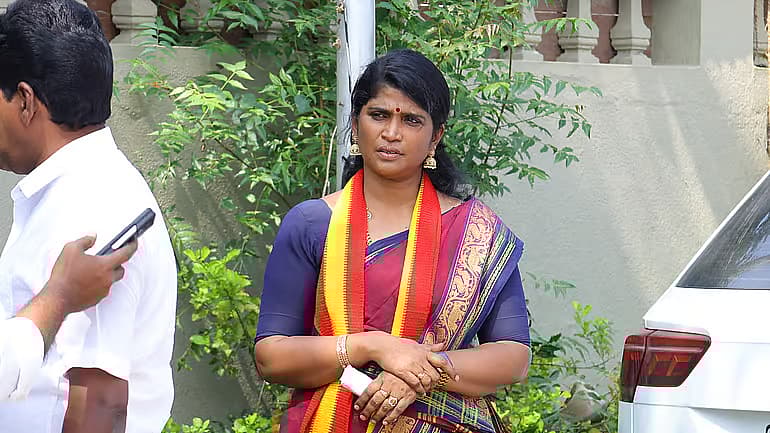 அஜிதா ஆக்னல்