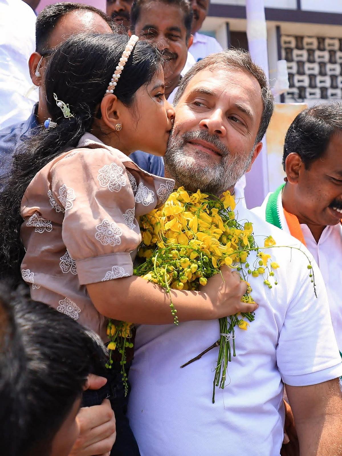 கேரளாவில் ராகுல் காந்தி தேர்தல் பிரசாரம்