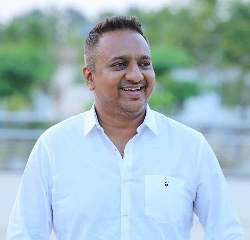 வினோத் காந்தி