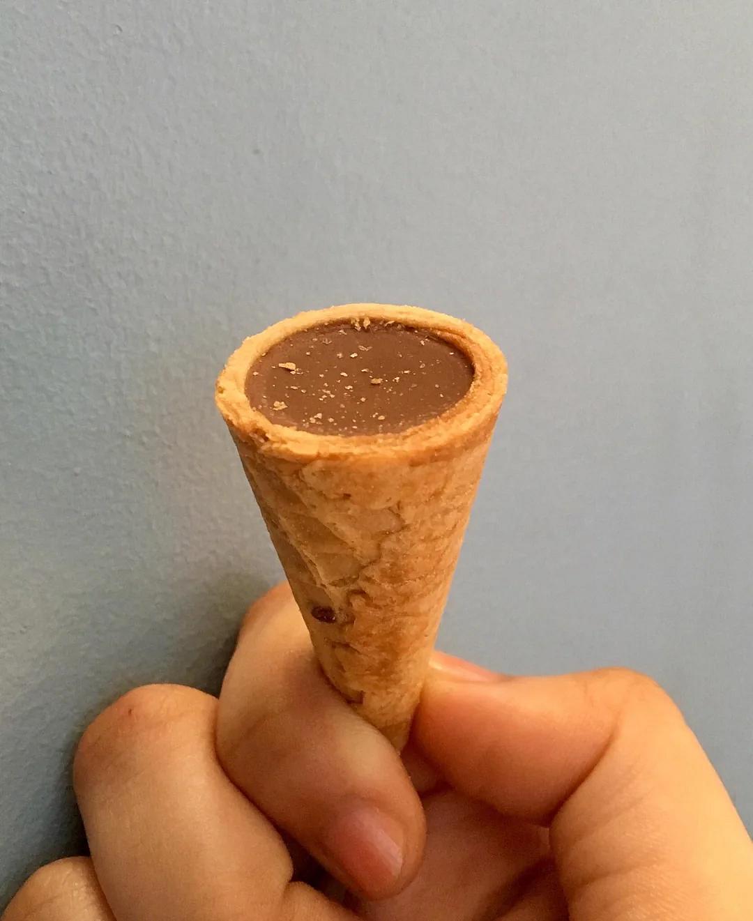 ஐஸ்கிரீம் கோன் சாக்லேட்