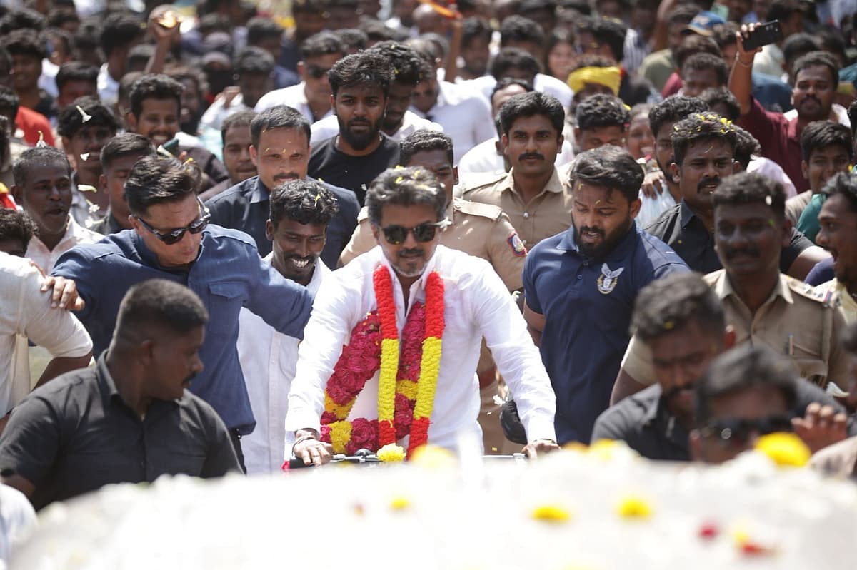 தவெக தலைவர் விஜய்