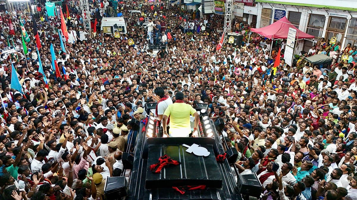 துணை முதலமைச்சர் உதயநிதி ஸ்டாலின் மற்றும் ஐ.பி.செந்தில்குமார்