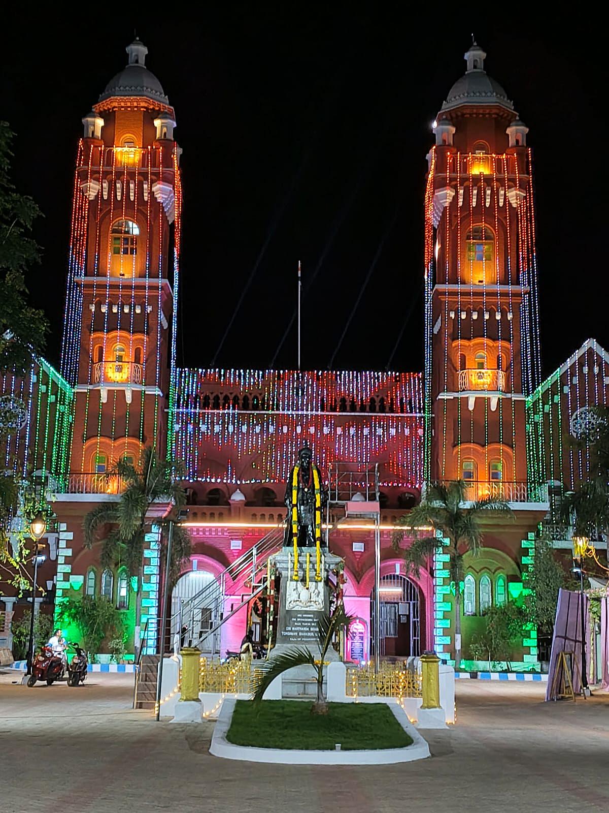 புதுக்கோட்டை நீதிமன்றக் கட்டடம்