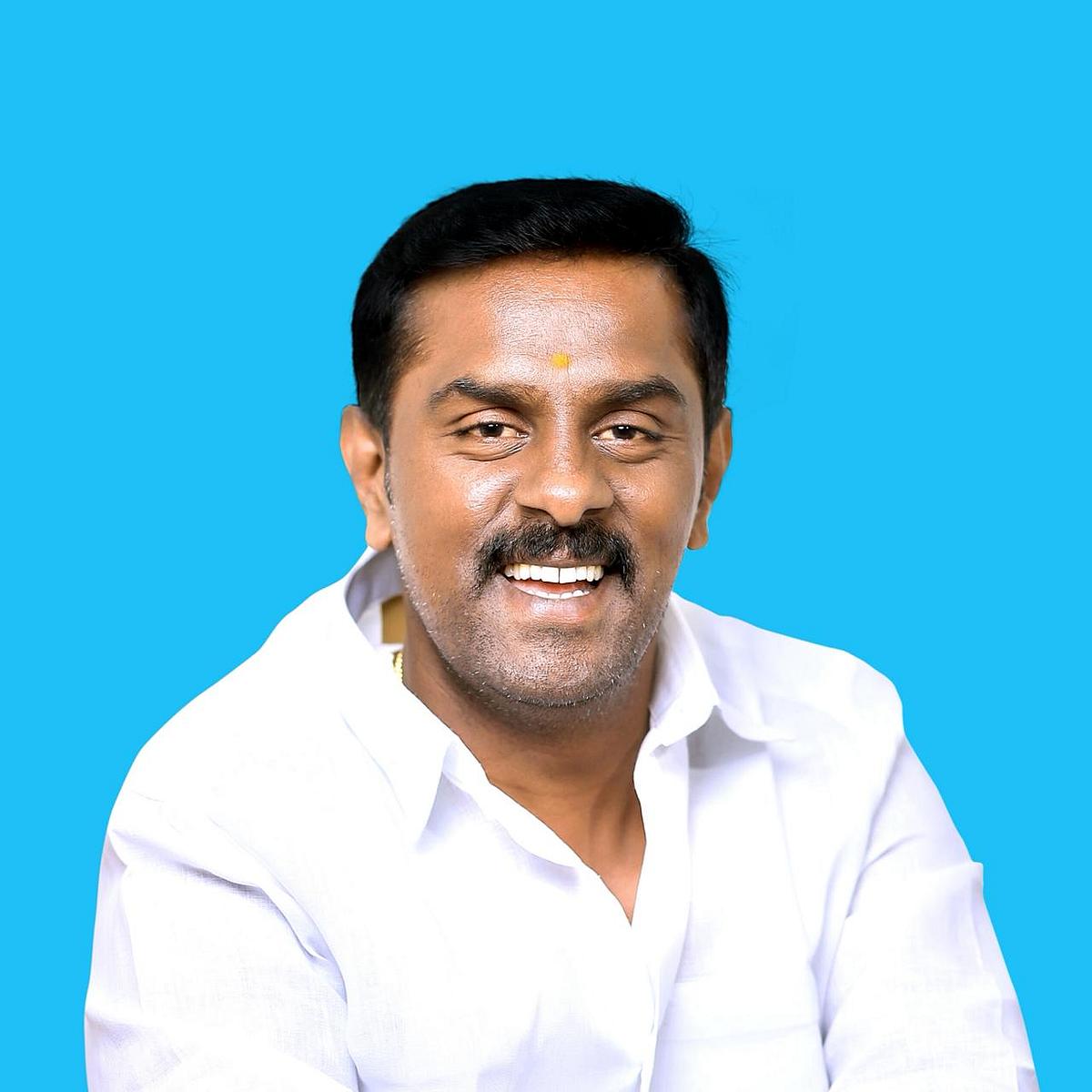 த.வெ.க வேட்பாளர் பிரகாஷ்