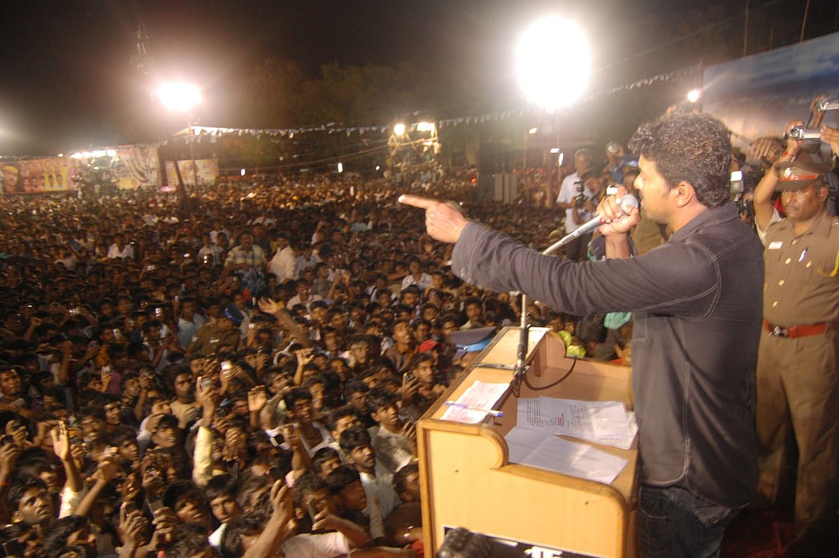 `கீதை' சர்ச்சை; மன்மோகன், மோடி சந்திப்பு; `அணில்' பின்கதை! - முதல்வராகும் முன்பு VIJAY அரசியல்!