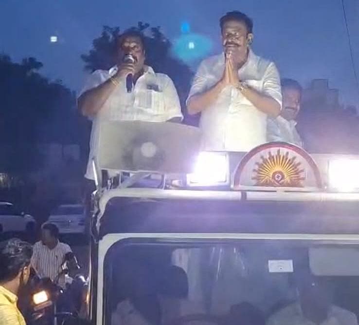 காஜாமலை விஜி - கே.என்.நேரு