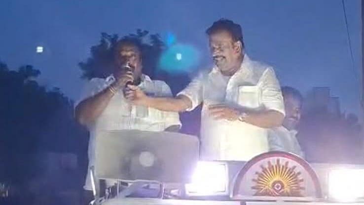 காஜாமலை விஜி - கே.என்.நேரு
