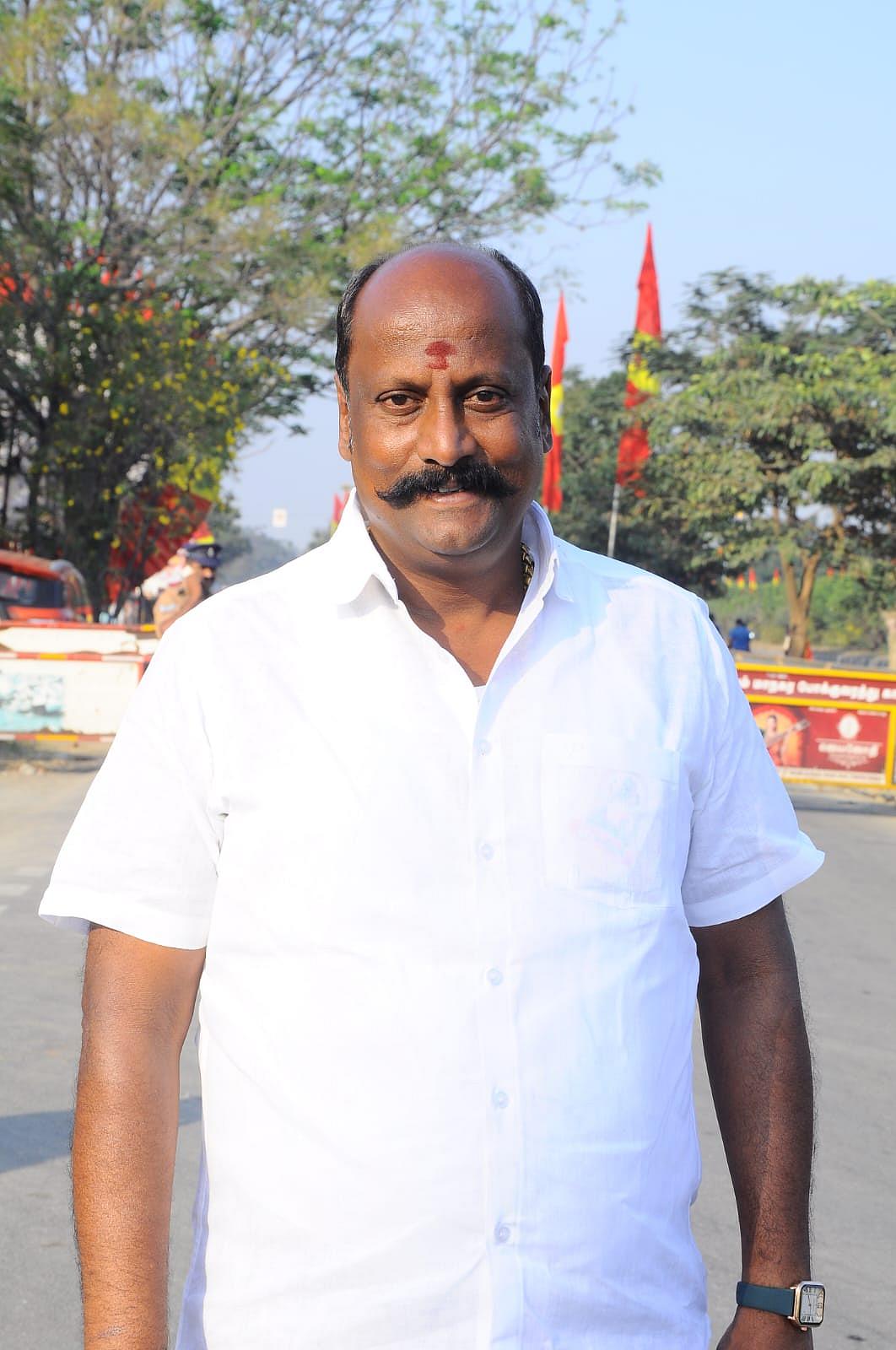 அமைச்சர் தமிழன் பார்த்திபன்