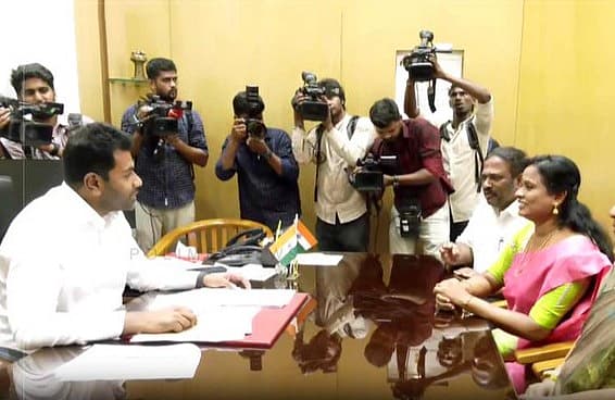 தவெகவில் இணைந்த எம்எல்ஏக்கள்