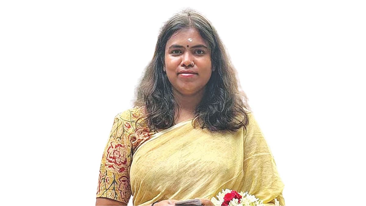அமைச்சர் கீர்த்தனா