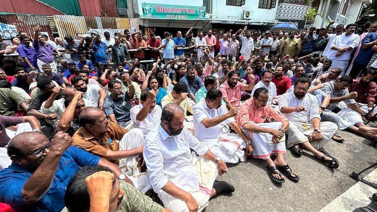 அமலாக்கத்துறையை கண்டித்து போராட்டத்தில் ஈடுபட்ட சி.பி.எம் தொண்டர்கள்