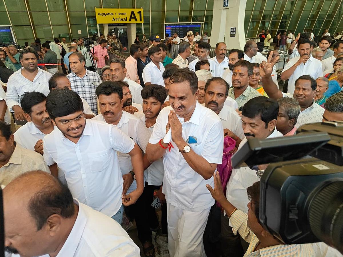 எஸ்.பி. வேலுமணி