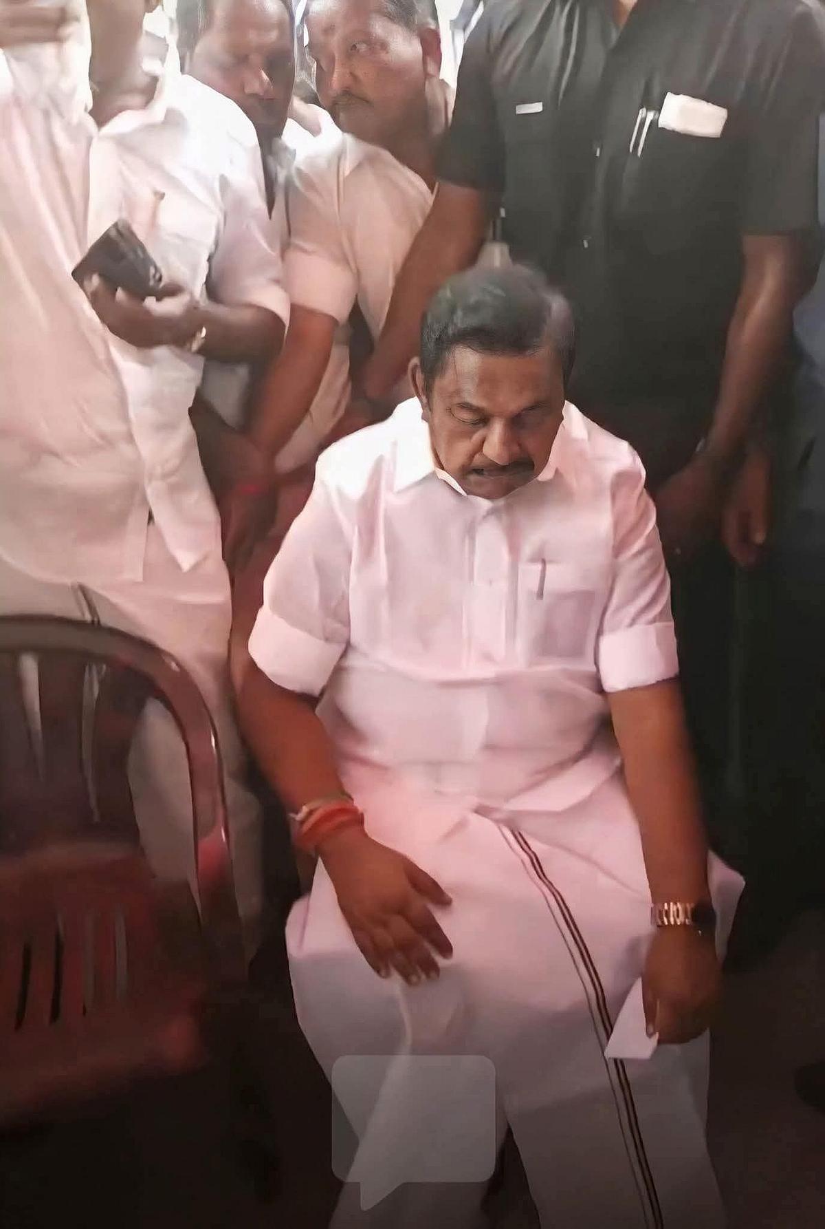 எடப்பாடி பழனிசாமி