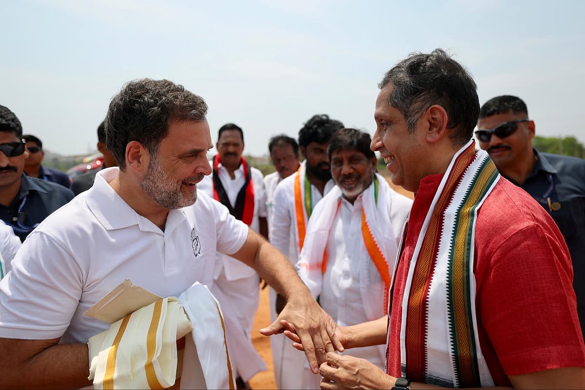 ராகுல் காந்தி - பிரவீன் சக்ரவர்த்தி