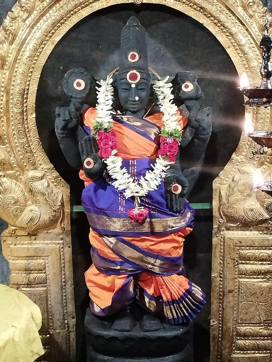 மருங்கப்பள்ளம், மருந்தீஸ்வரர் கோயில் அம்பிகை பெரிய நாயகி