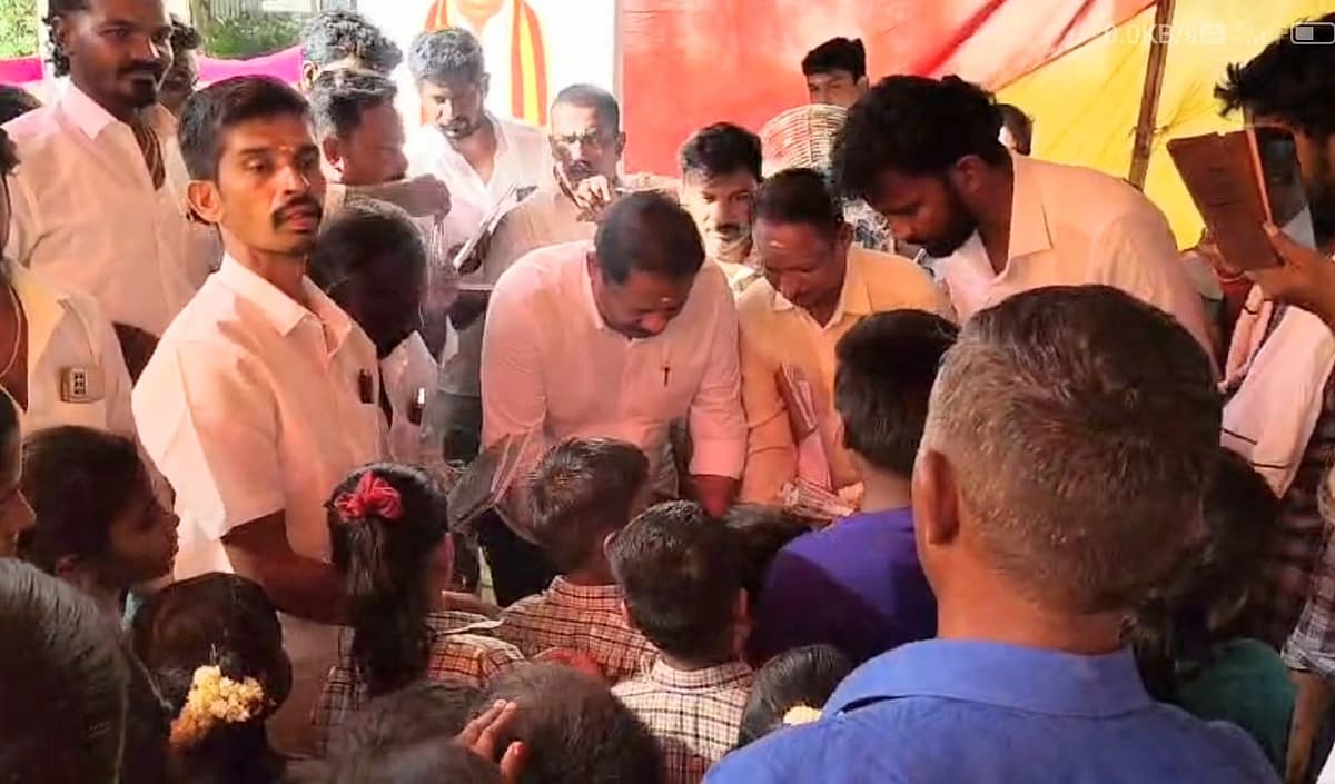 அரசுப்பள்ளி மாணவர்கள்