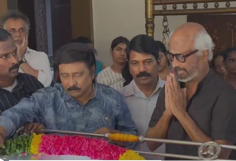பாரதிராஜா உடலுக்கு அஞ்சலி செலுத்திய ரஜினிகாந்த்