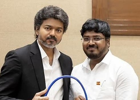 முதல்வர் விஜய்யுடன் அமைச்சர் வி.கே.ராஜீவ்