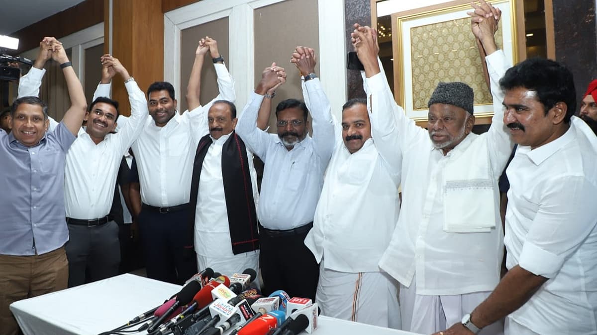 தவெக தோழமைக் கட்சிகளின் ஆலோசனைக் கூட்டம்
