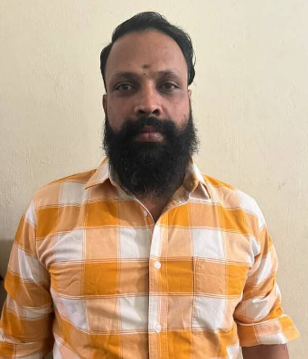 ரௌடி எண்ணூர் தனசேகரன்