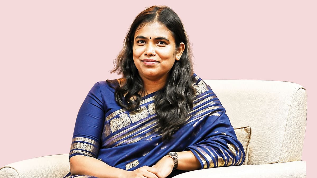 அமைச்சர் கீர்த்தனா