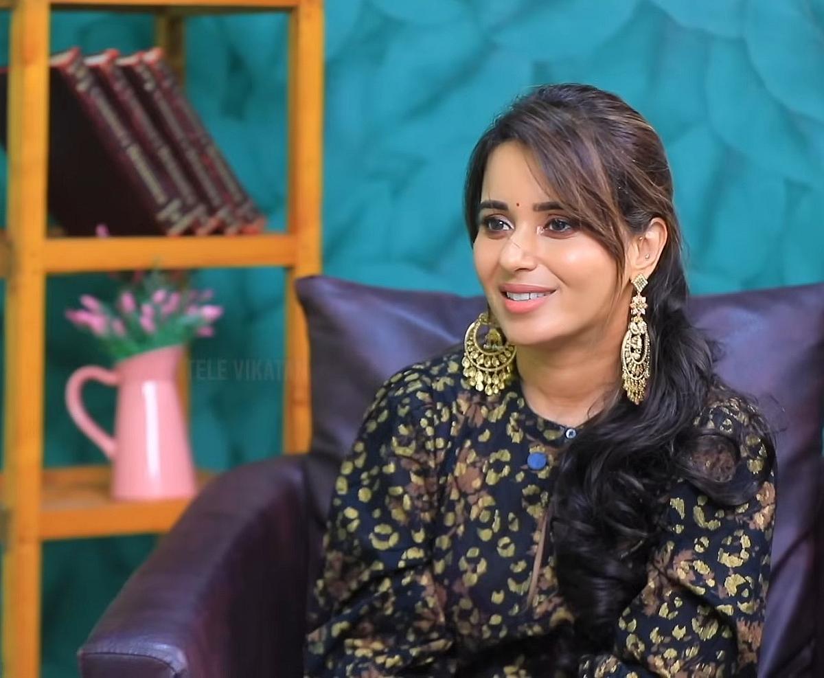 Monisha Ravishankar - Idhayam Murali