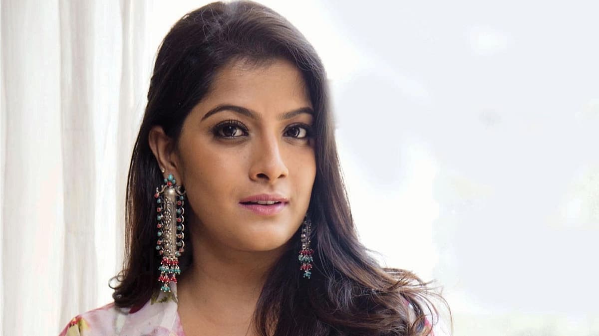 வரலட்சுமி சரத்குமார்