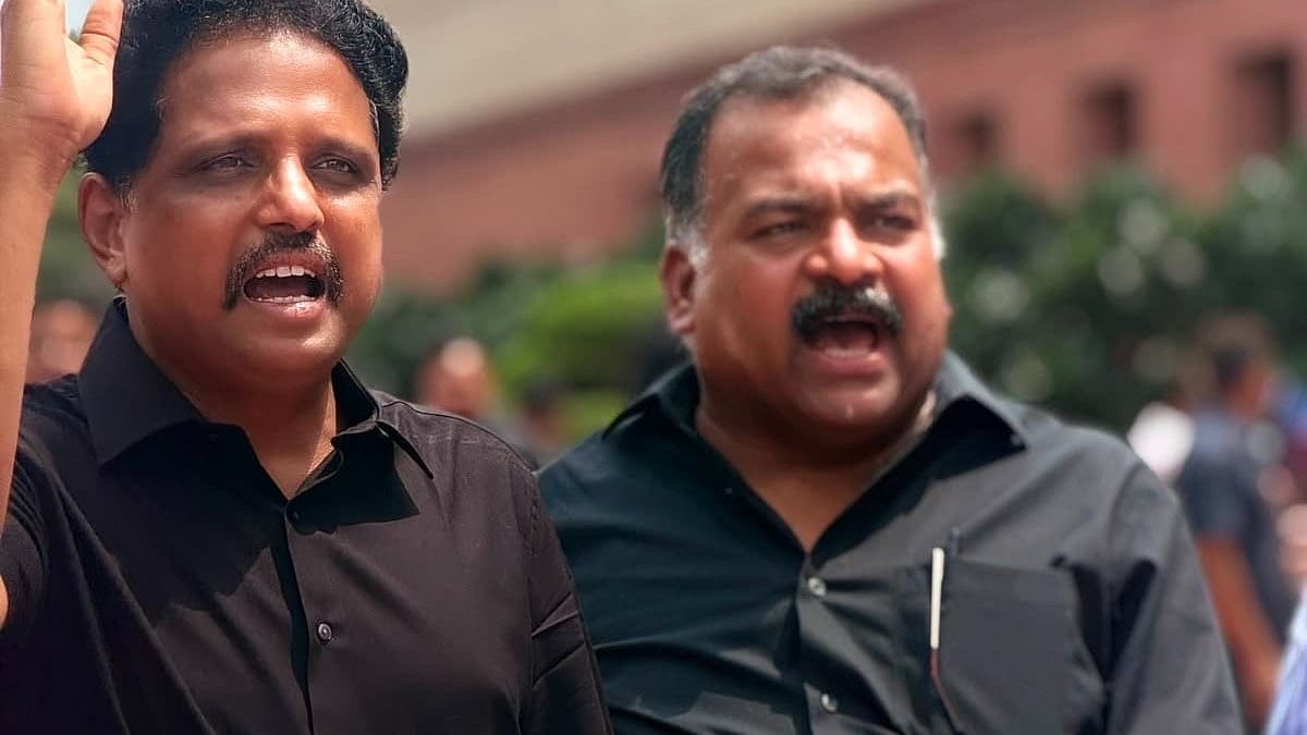 சு.வெங்கடேசன் - மாணிக்கம் தாகூர்
