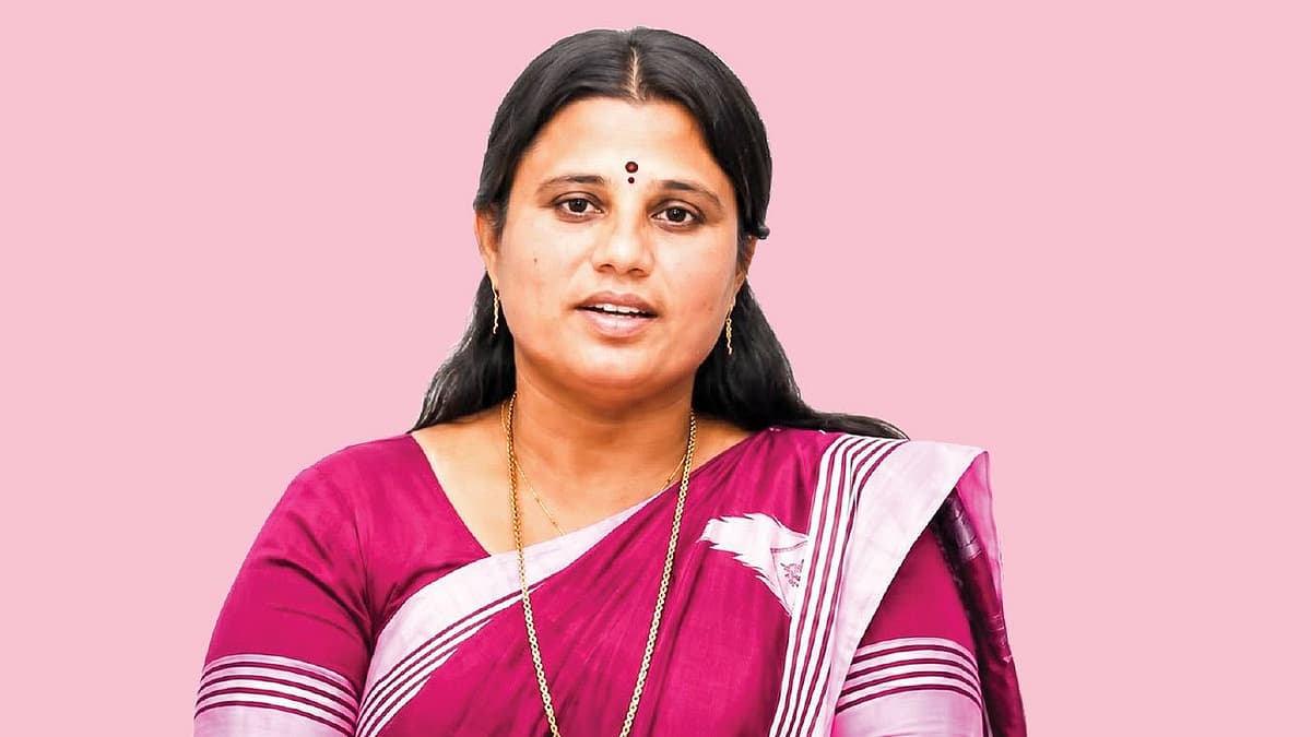 அமைச்சர் ஜெகதீஸ்வரி