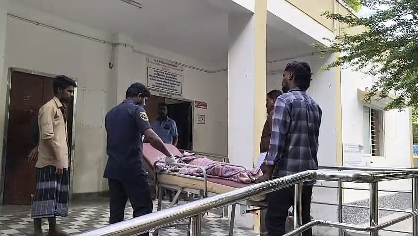 உடற்கூராய்விற்கு எடுத்துச் செல்லப்பட்ட குழந்தையின் உடல்