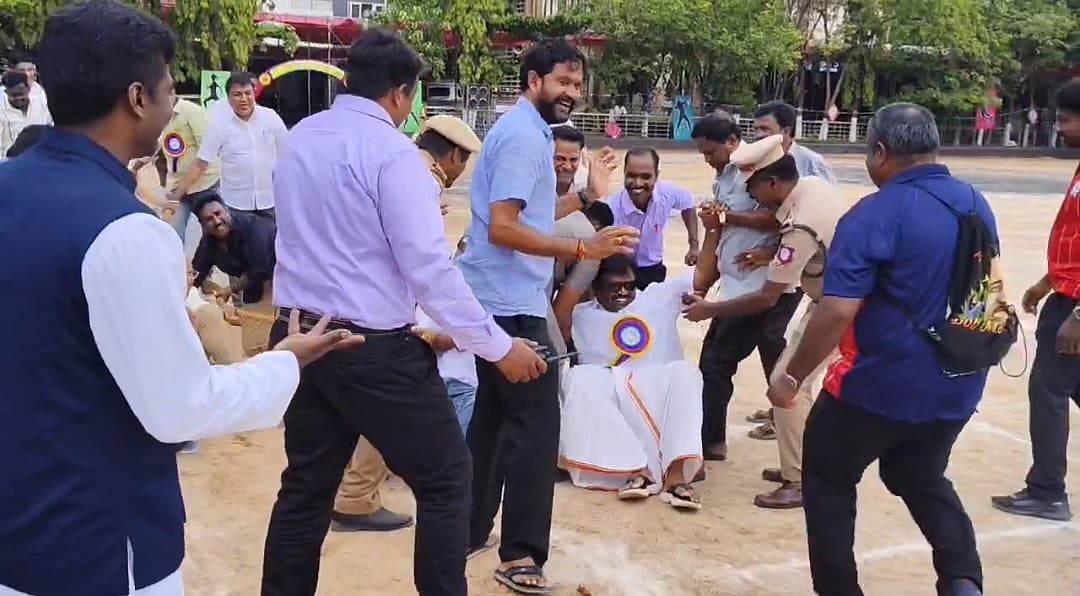 லோகேஷ் தமிழ்செல்வன்