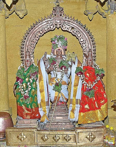 புதுக்குடி நதிக்கரை சுப்பிரமண்ய சுவாமி