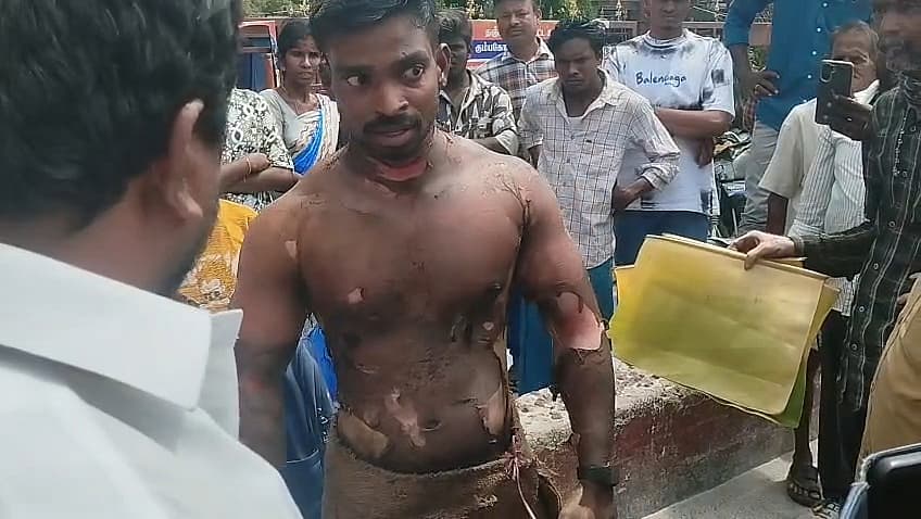 கும்பகோணம் பேருந்து நிலையத்தில் தீ வைத்து கொண்ட நபர்