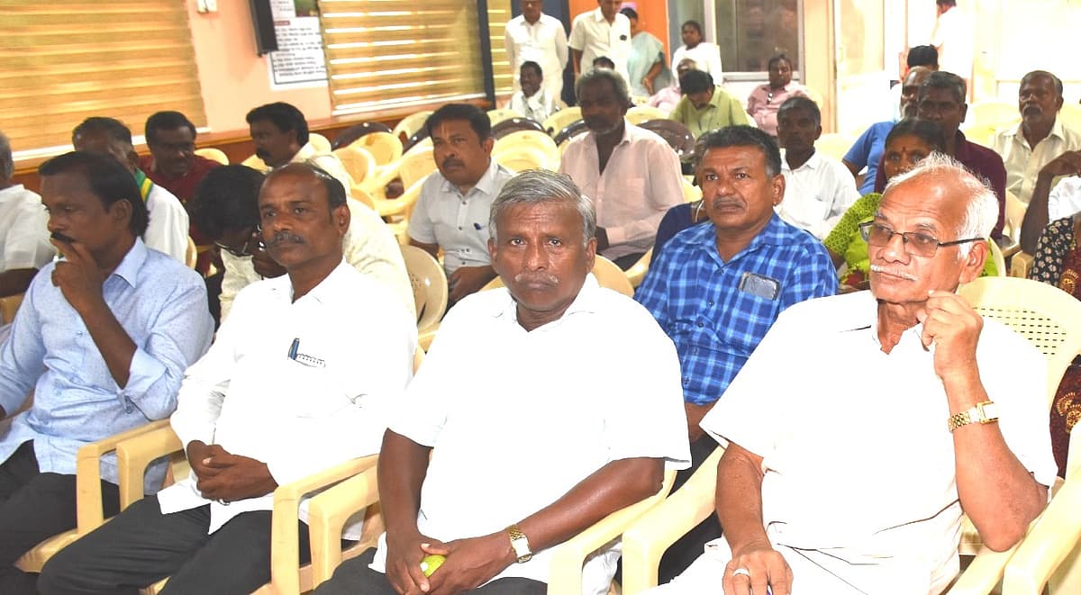 பயிற்சியில் கலந்து கொண்ட விவசாயிகள்