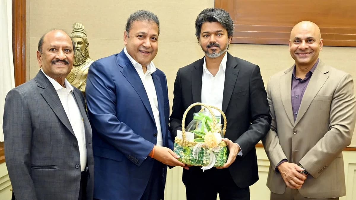 ஜிஎம்ஆர் குழுவினருடன் முதல்வர் விஜய்