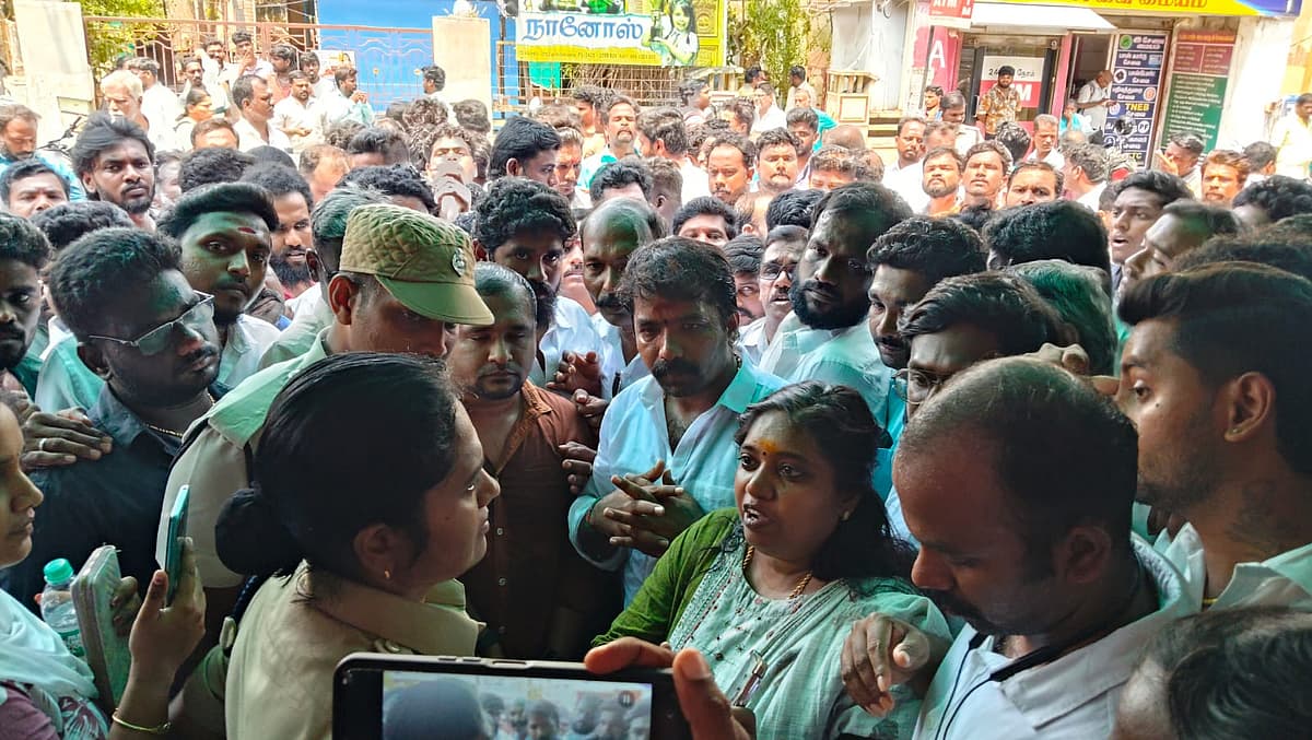 தவெக-வினர் போராட்டம்