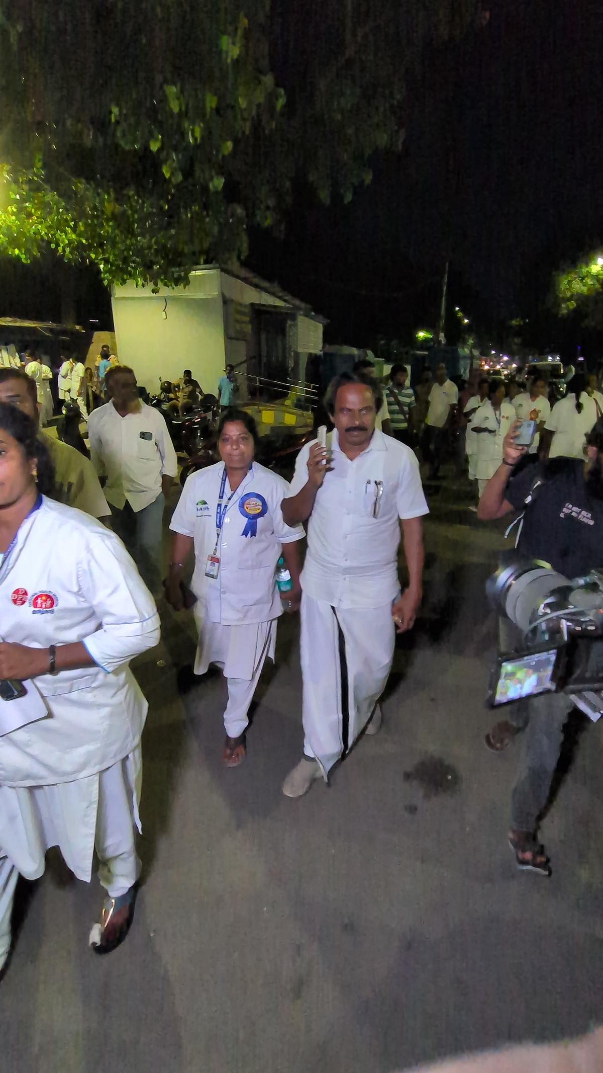 மனோ தங்கராஜ்