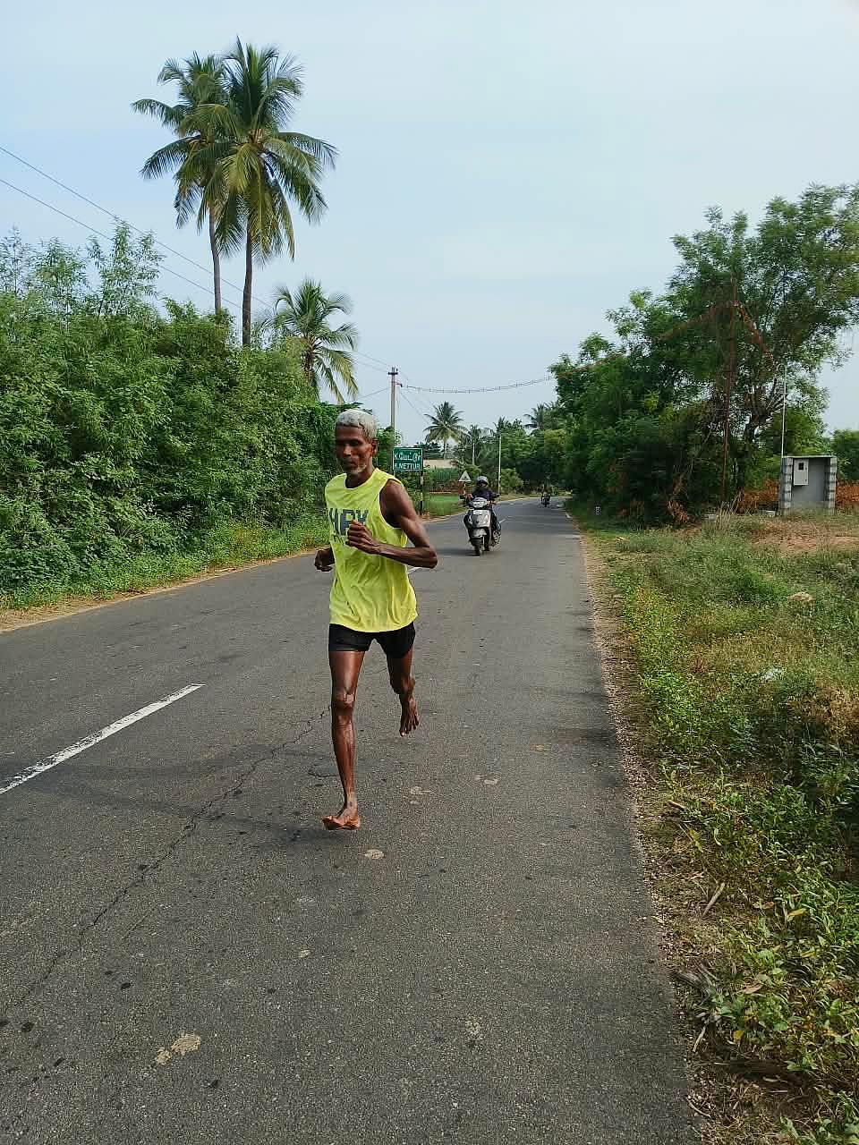 புதூர் சண்முகம்