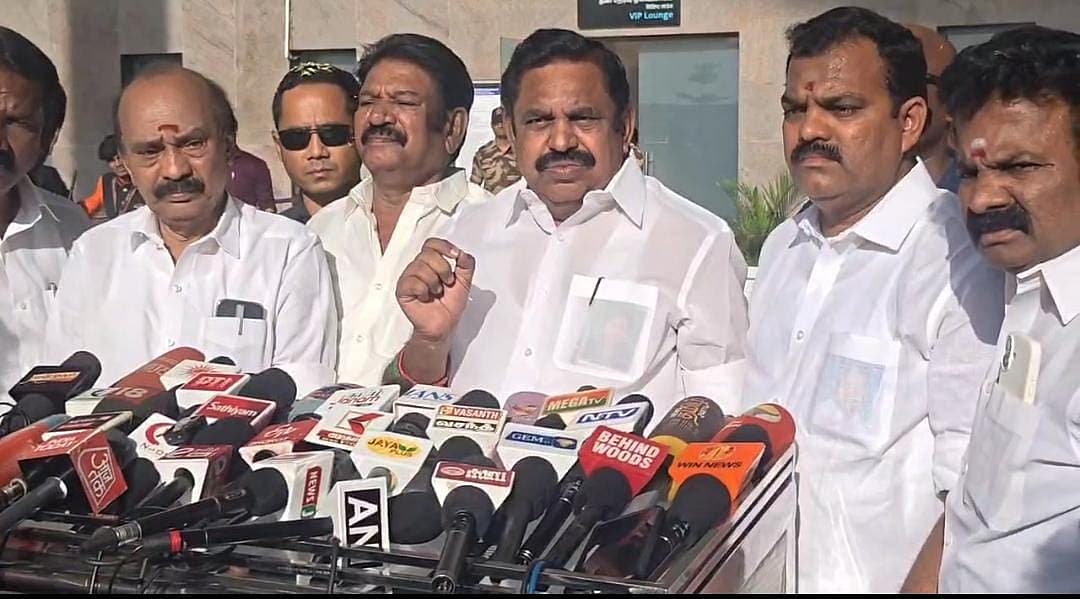 முன்னாள் முதல்வர் எடப்பாடி பழனிசாமி