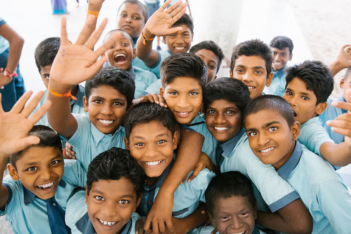 படிப்பது எப்படி? - மதிப்பெண் இயந்திரங்களாகாமல் மாணவர்களை மிளிரச் செய்யும் பொன்னான வழிகள்!