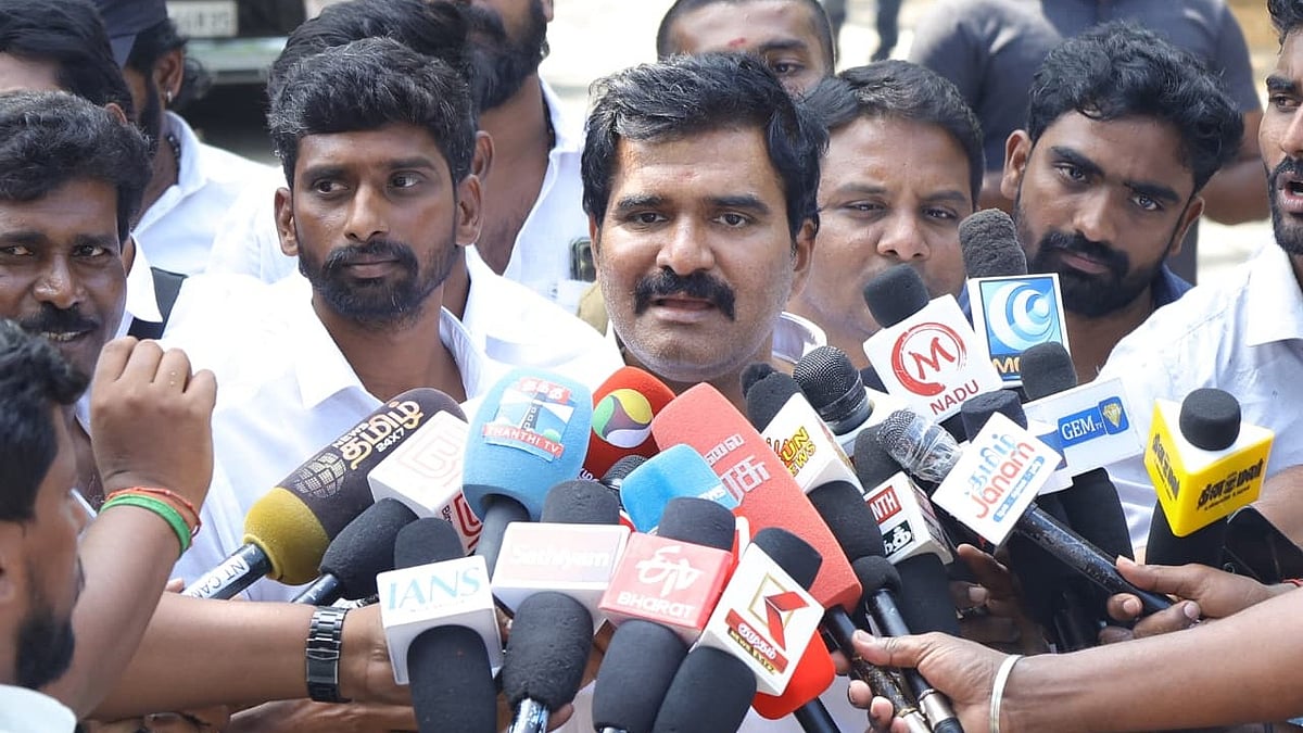 மின்சார வாரியம் தற்போது ரூ.2.5 லட்சம் கோடி கடனில் தத்தளிக்கிறது." - அமைச்சர் நிர்மல்குமார் பேட்டி | "The Electricity Board is currently reeling under a debt of ₹2.5 lakh ...