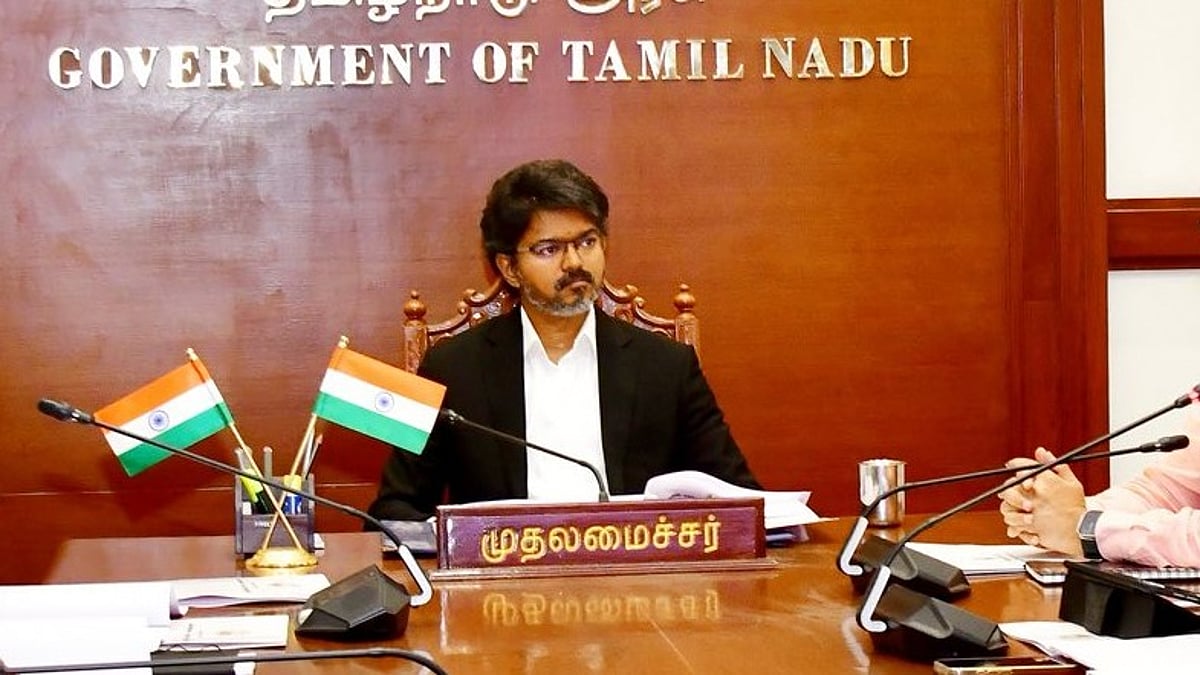 முதலீடுகளை ஈர்க்க லண்டன் சென்ற முதல்வர் விஜய்: வெளிப்படைத்தன்மை குறித்து விமர்சனம்