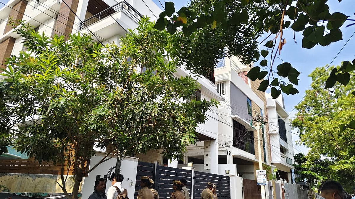 அன்பில் மகேஸ் வீடுகளில் மத்திய குற்றப்பிரிவு போலீசார் சோதனை